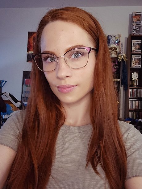 Clara Cosmia exclusive pornstar photo