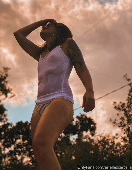 Arielle Scarcella model nice image