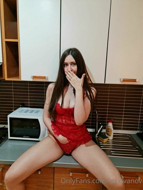 Lexy Ivanov hot model pic