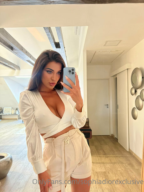 Sophia Diore top star pic