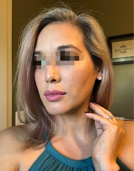 Slutwife4va xxx star photo