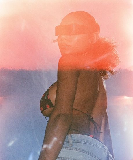 KVLCV star porn picture