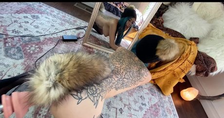 Kiitte nymph naked model pic