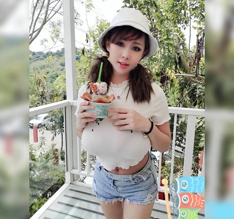 black threesome onlyfans art naked pics