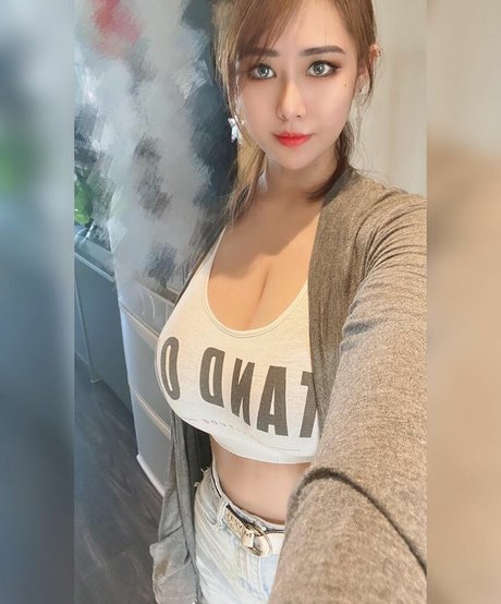 Ma Yourong_ pornstar art picture