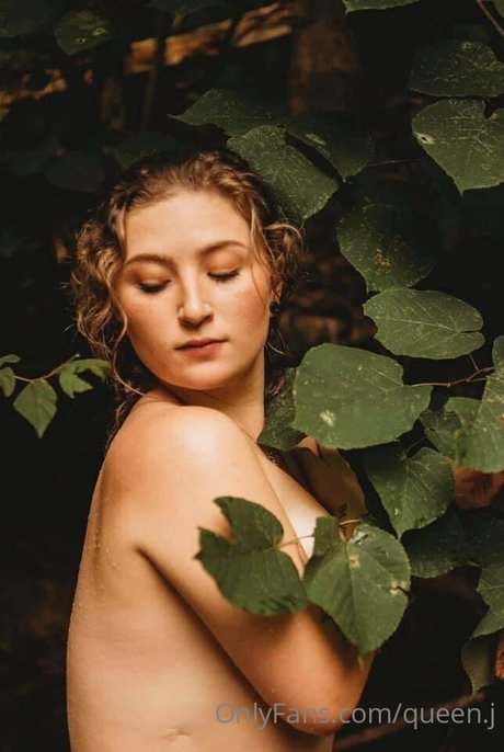 Queen j model nice archive