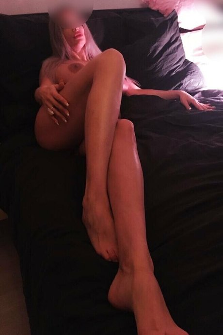 Milkybooby hot pornstar photos