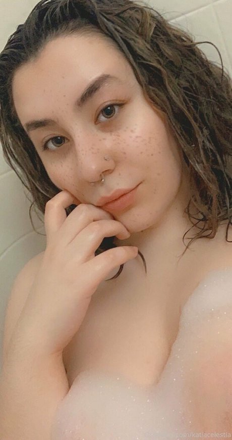 Katia Celestia pretty model img