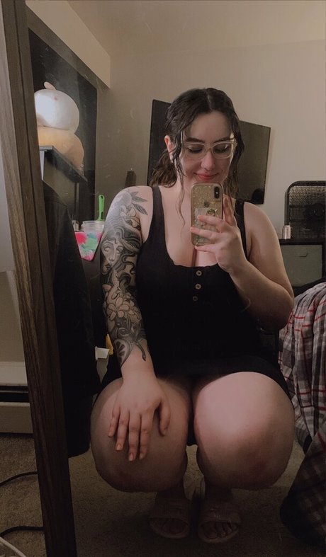 Katia Celestia sexy pornstar image