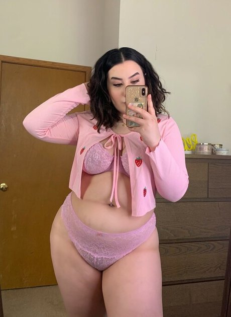 Katia Celestia model pornographic images