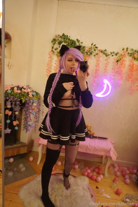 kittenamy nude pornstar picture
