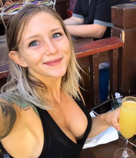 Catsandcookies star nude pics