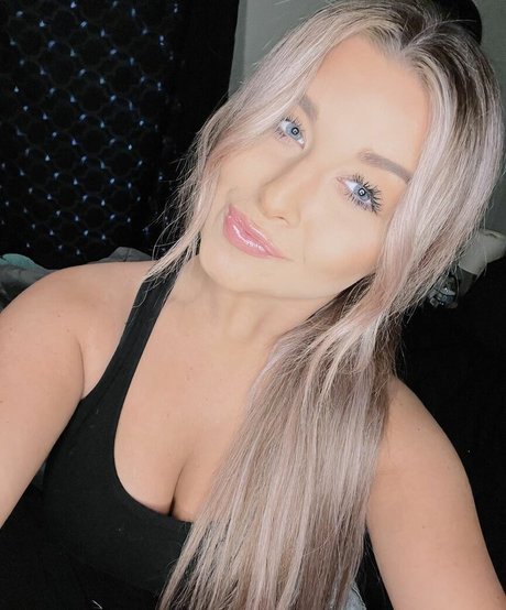 Lexie Wentz perfect pornstar images