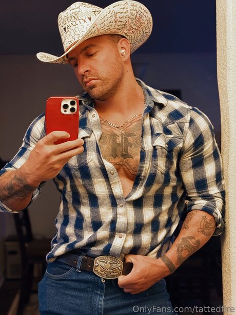 Tattedfire pornstar exclusive pic