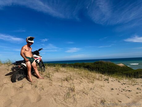 Jotajer star sexy photos