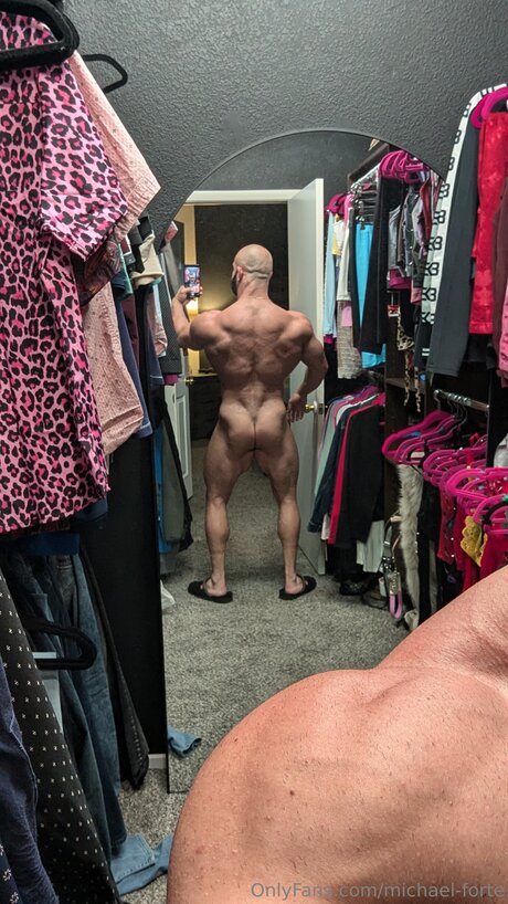 Michael Forte model nude pic