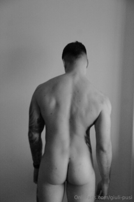 Chulo95 pornographic star image