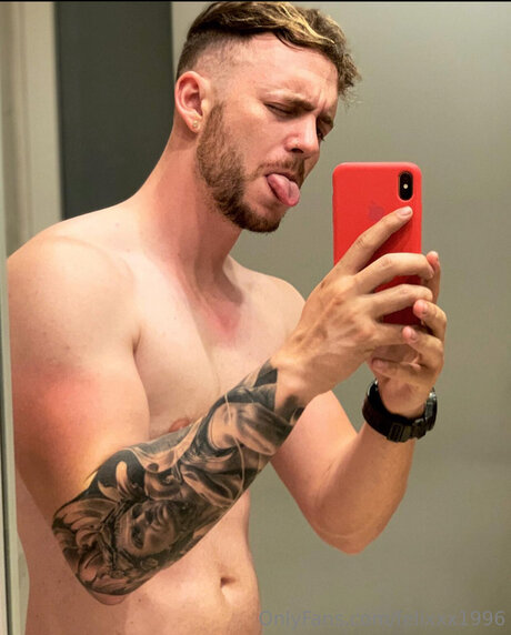 Felixxx1996 pornstar naked img