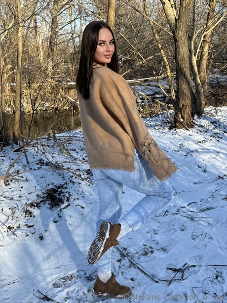 Mary Plays top pornstar archive