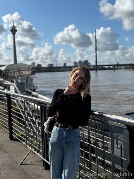 blonde babe onlyfans pornos galleries