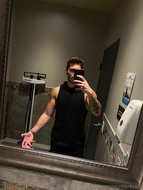 Gunterbody xxx actress gallery