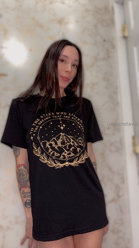 Ursecretava naked model pics