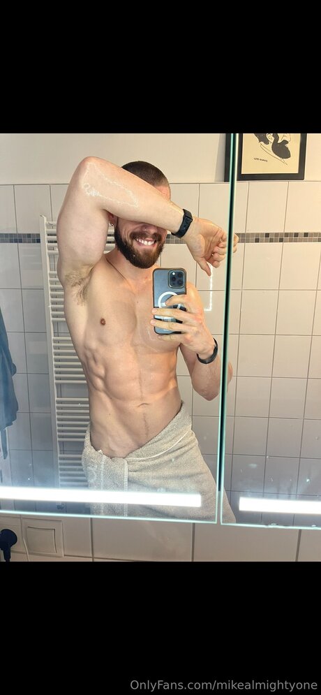 Mikealmightyone pornstar perfect photo