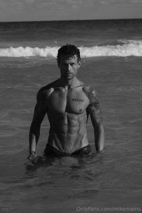 Mainzz star erotic img