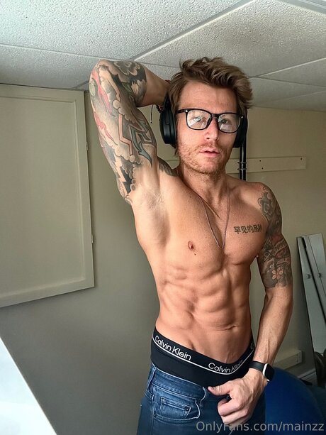 Mainzz hot actress img