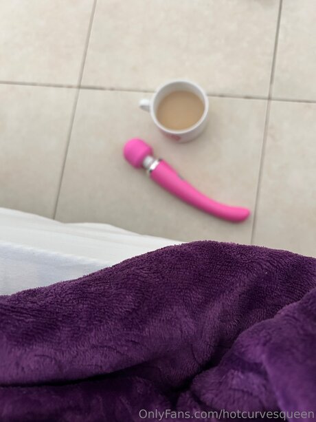 Hotcurvesqueen high quality star image