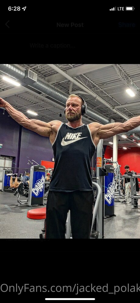 Jacked Polak art model photo