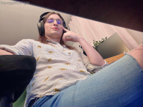 Squiggledingle nude star photo