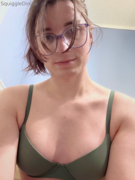 Squiggledingle sexy model gallery