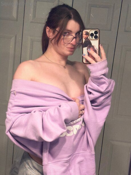 Squiggledingle model hot image