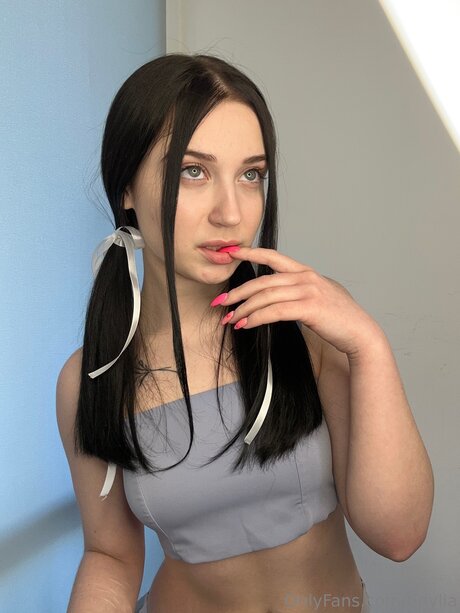 Tinylia star high quality photos