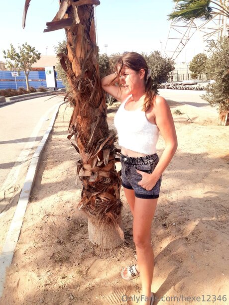 Hexe12346 porn star photos