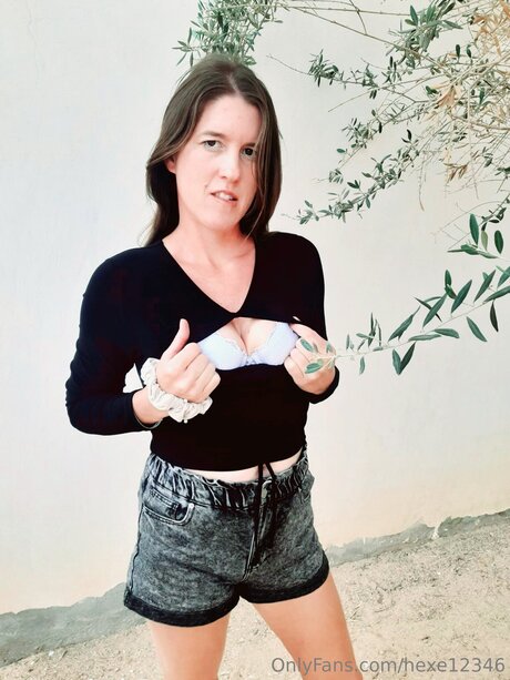 Hexe12346 model top gallery