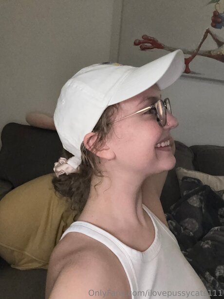 Ilovepussycats111 star xxx pictures
