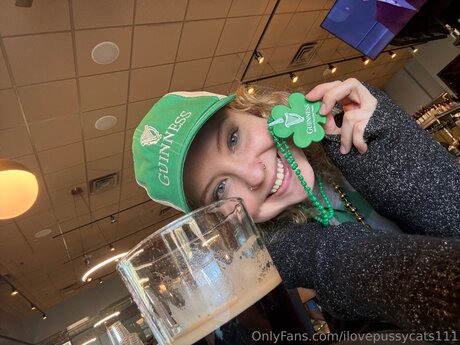 Ilovepussycats111 Quick photo