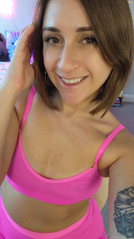 Katieverona xxx model galleries