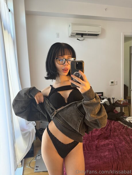 Klissabat model erotic pic