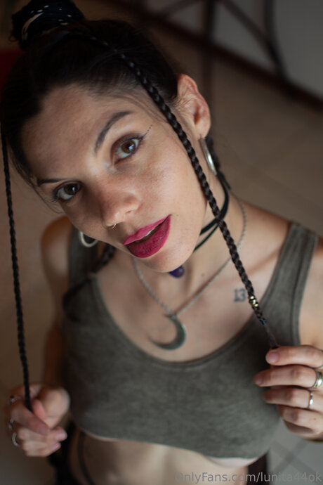 Lunaa Carter sex model pic