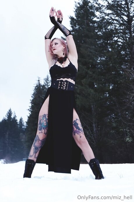 Miz Hell star nude galleries