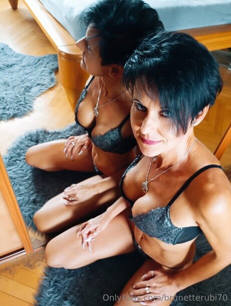 Brunetterubi70 pornstar pretty archive