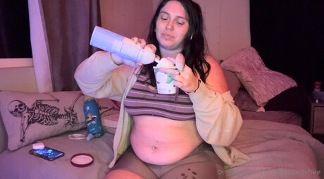 Bellagirlsbellyfree nice actress gallery