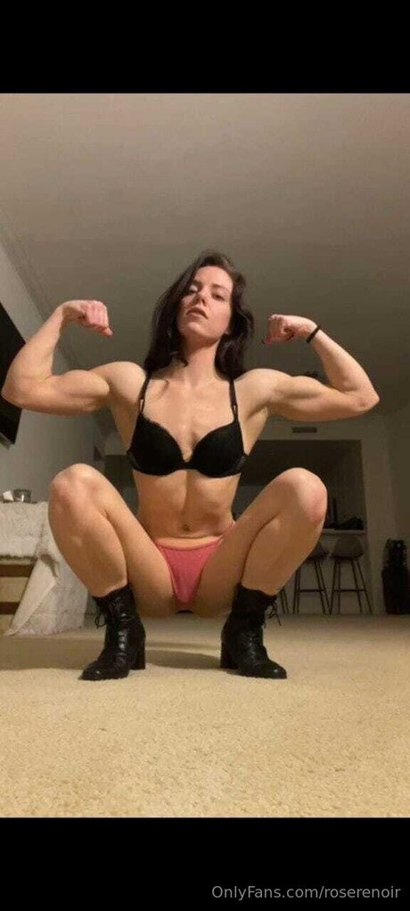 Roserenoir adult actress picture