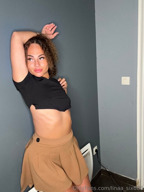 Linaa Six666 Quick photo