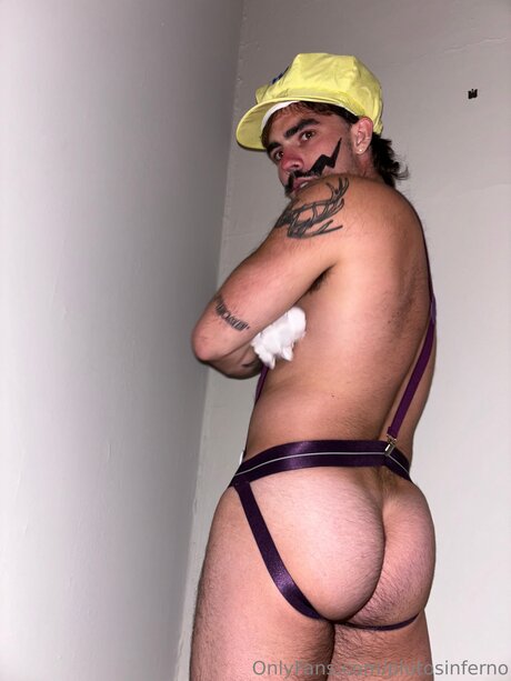 18 year old onlyfans nudes image