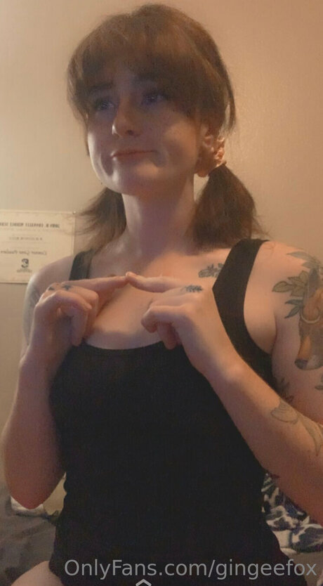 Gingeefox naked model gallery