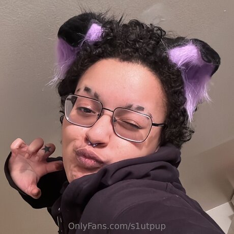 S1utpup hot star img